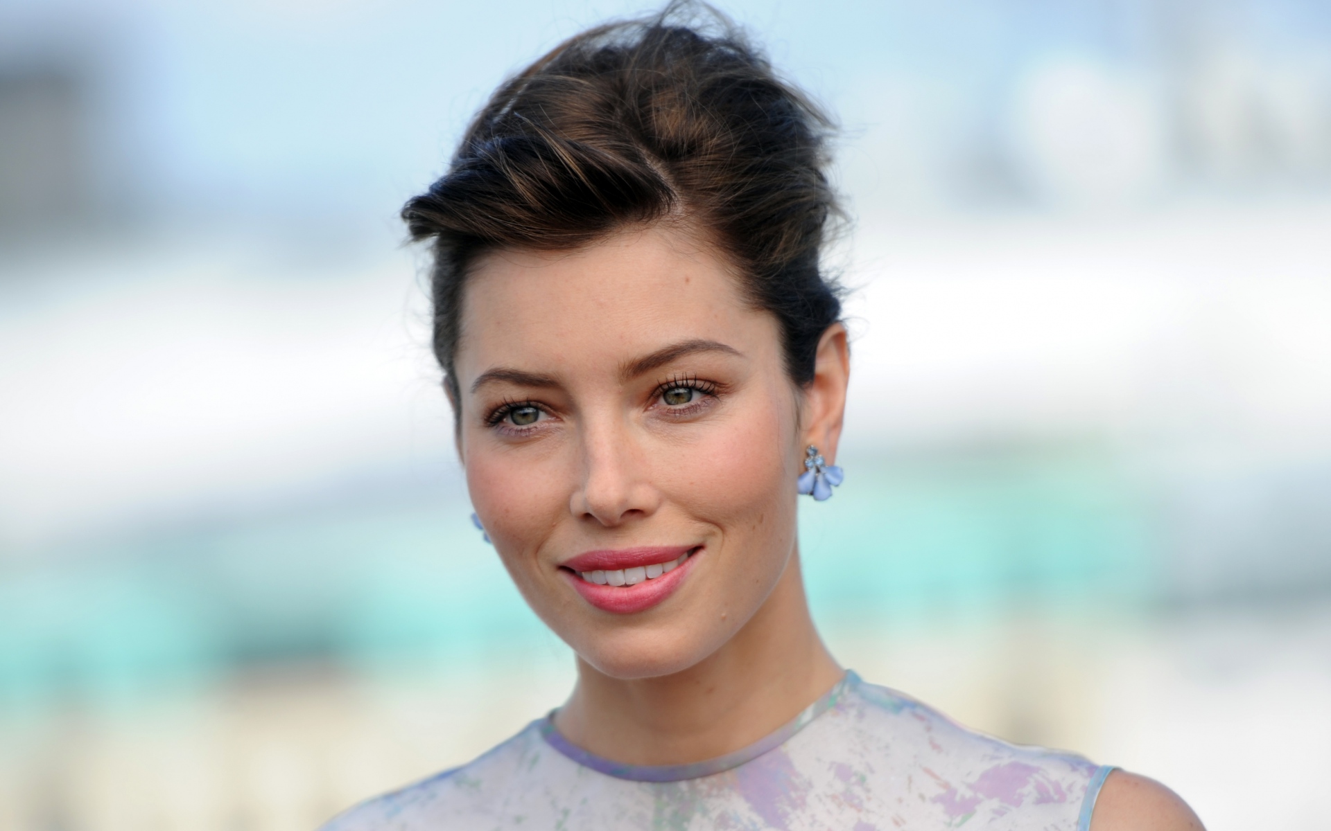 Картинки Jessica biel, актриса, брюнетка, улыбка фото и обои на рабочий стол