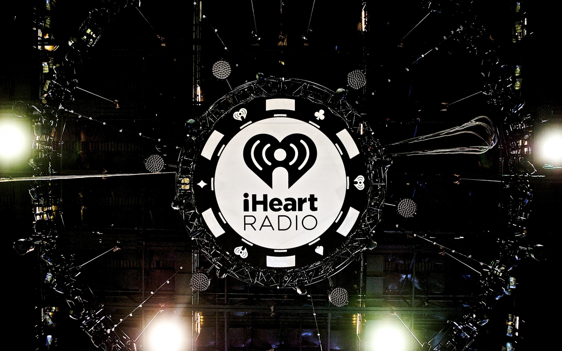 Картинки Iheartradio, музыкальный фестиваль, логотип фото и обои на рабочий стол