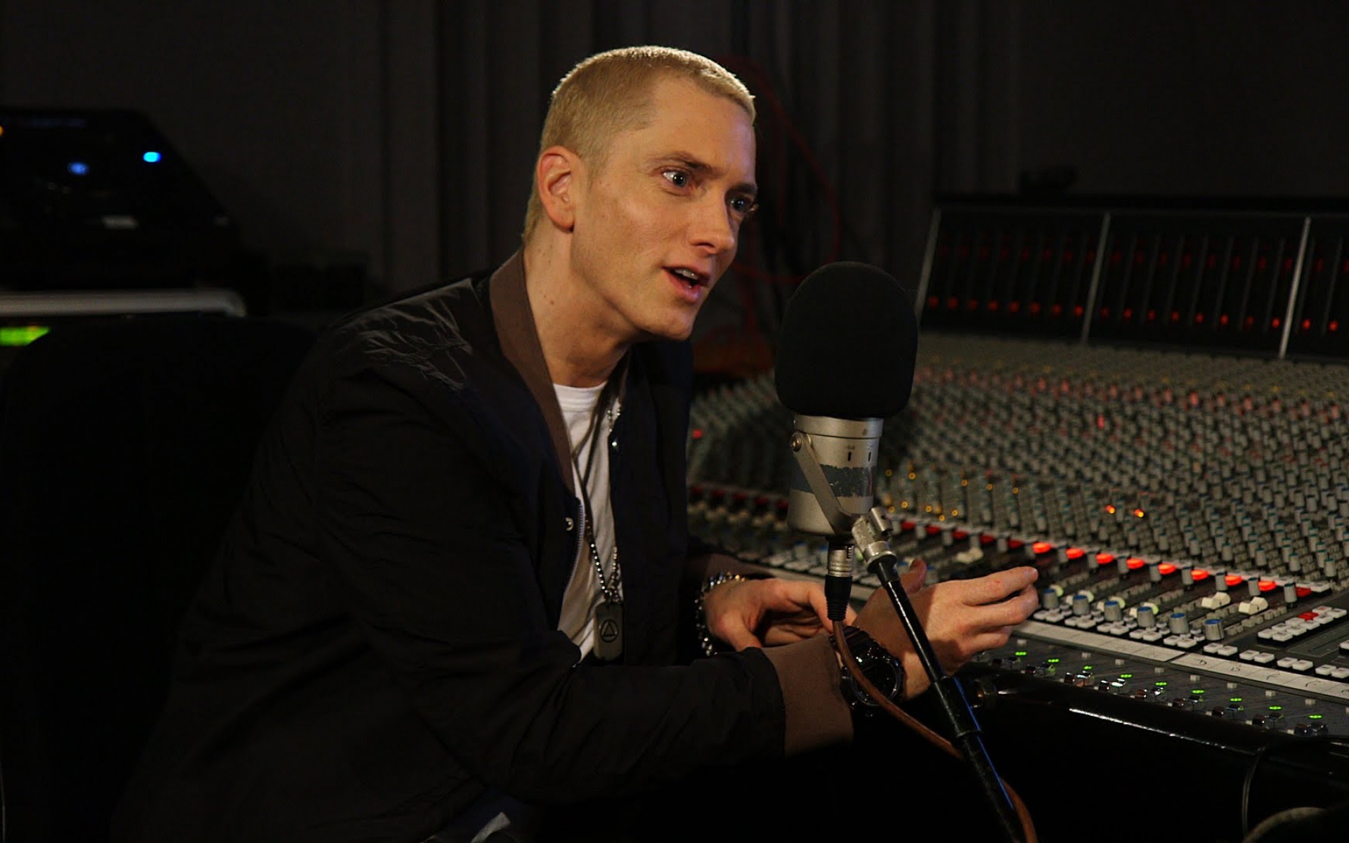 Картинки Eminem, студия, рэпер, знаменитость, хип-хоп фото и обои на рабочий стол