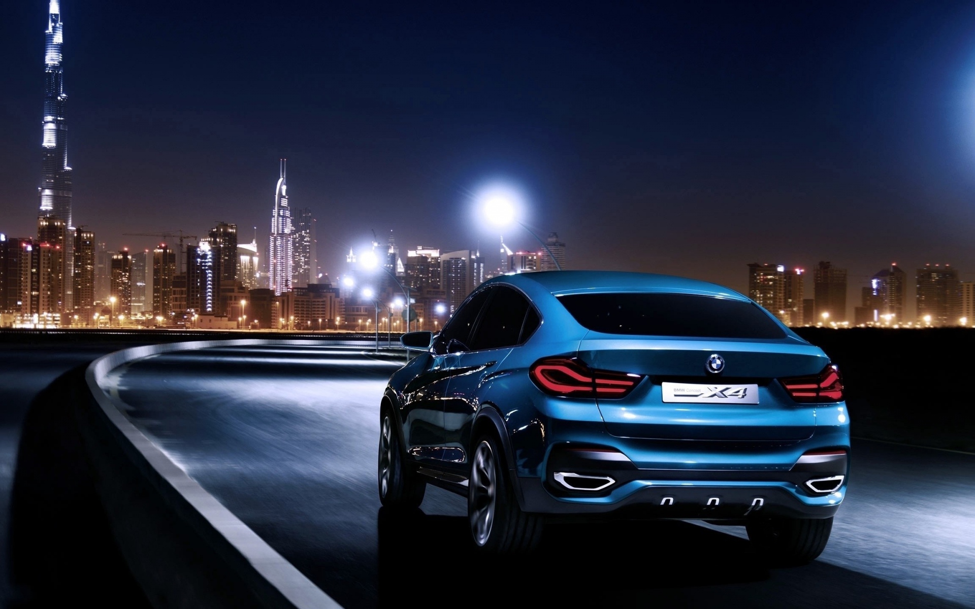 Картинки Bmw x4, bmw, вид сзади, синий, город, ночь фото и обои на рабочий стол