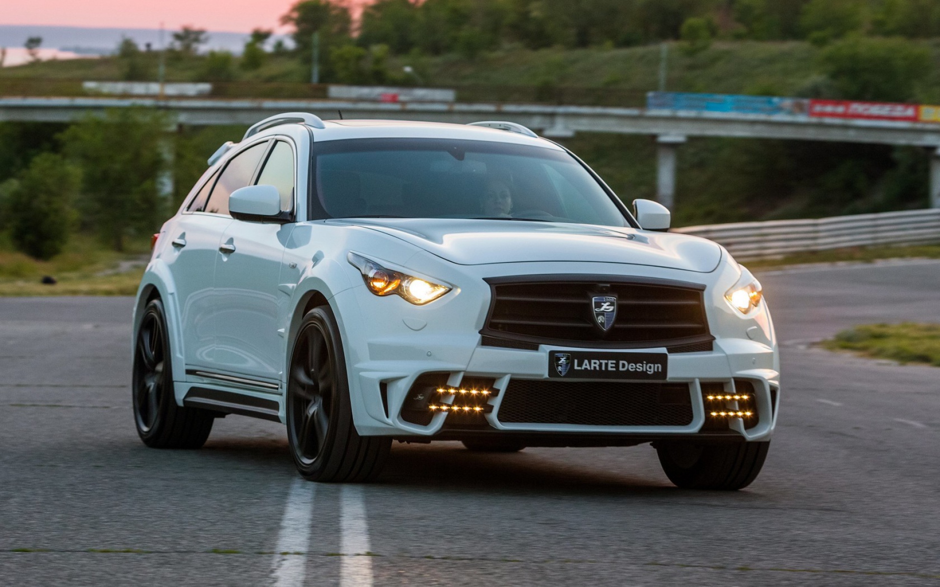 Картинки Infiniti, qx70, белый, вид спереди фото и обои на рабочий стол