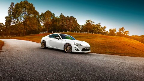Toyota, gt86, белый, вид сбоку