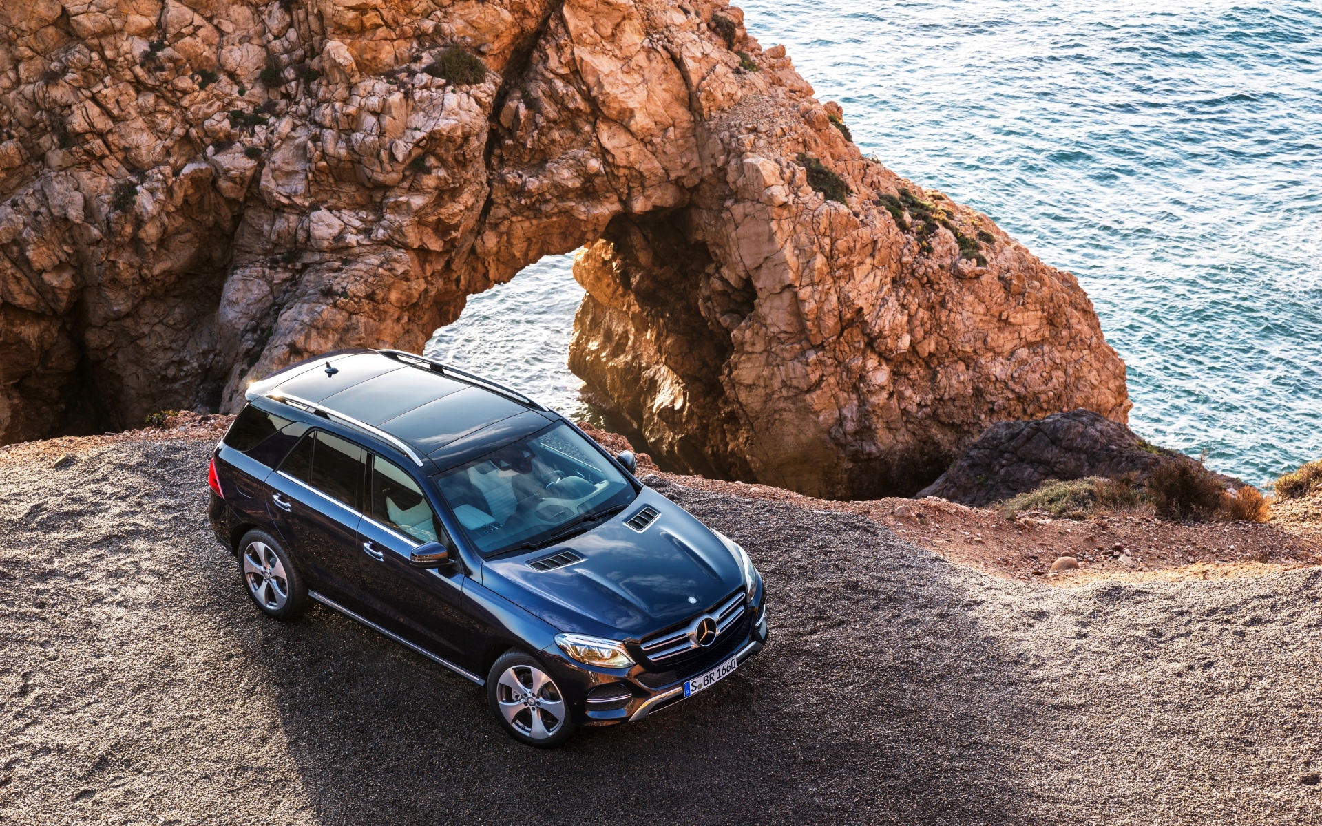 Картинки Mercedes, amg, gle, 63 s, вид сверху фото и обои на рабочий стол