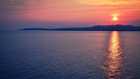 Море, закат, горизонт