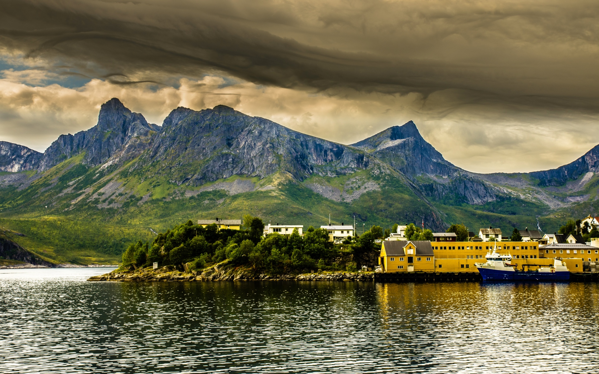 Картинки Норвежский залив, фьорд, пристань, горы, hdr фото и обои на рабочий стол