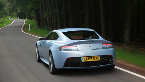 Aston martin, v12, vantage, вид сзади, перемещение, поворот