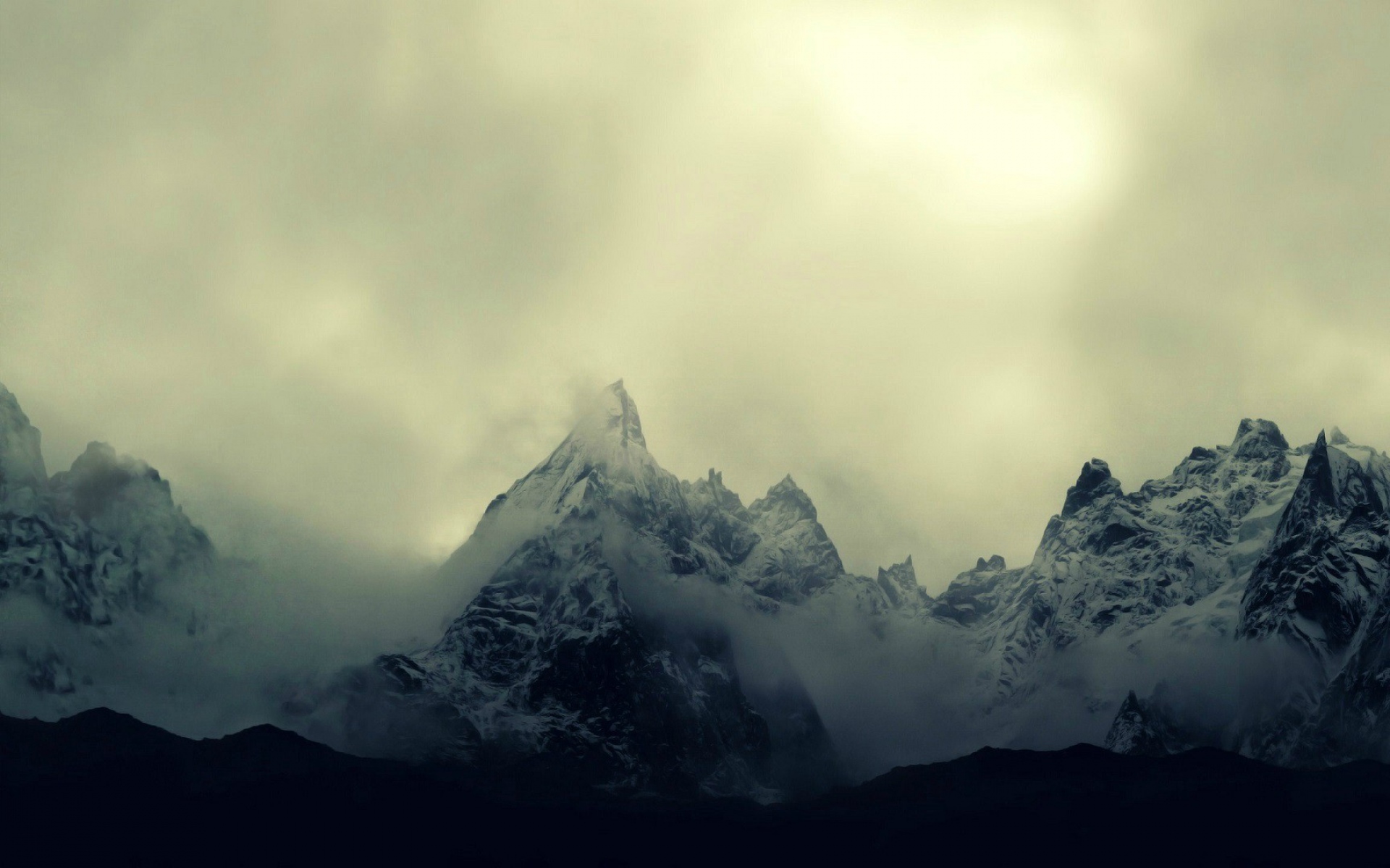Картинки горы, снег, туман, небо фото и обои на рабочий стол