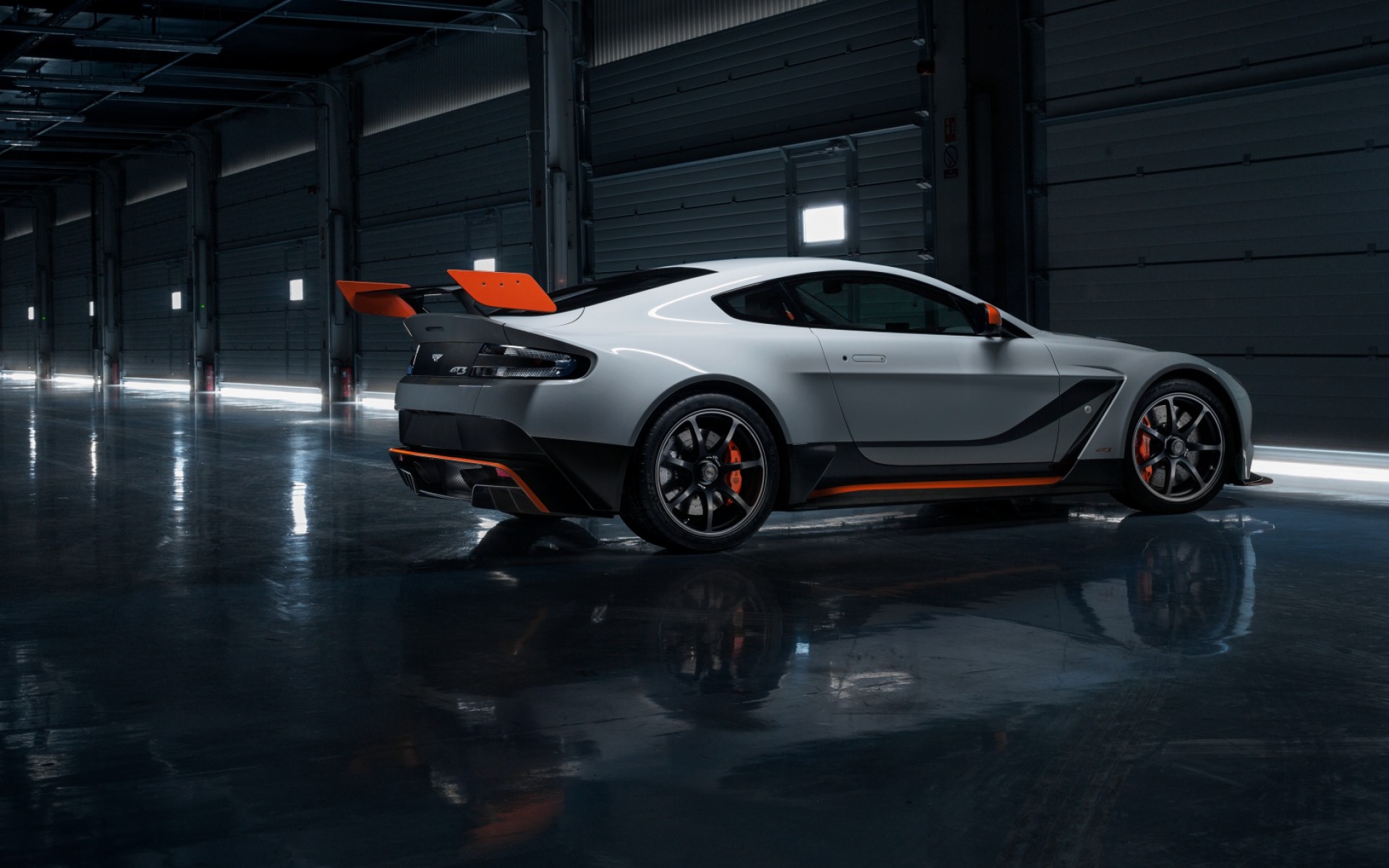 Картинки Aston Martin, v12, Vantage, GT3, 2015, вид сбоку фото и обои на рабочий стол