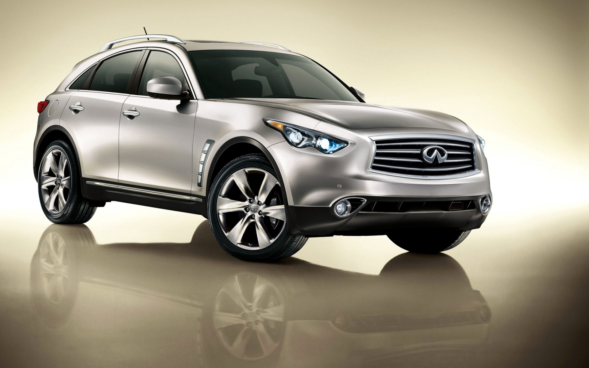 Картинки Infiniti, fx35, колеса, хэтчбек фото и обои на рабочий стол