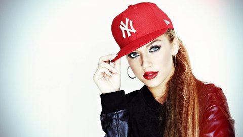 Ким глянцевый, модель, колпачок