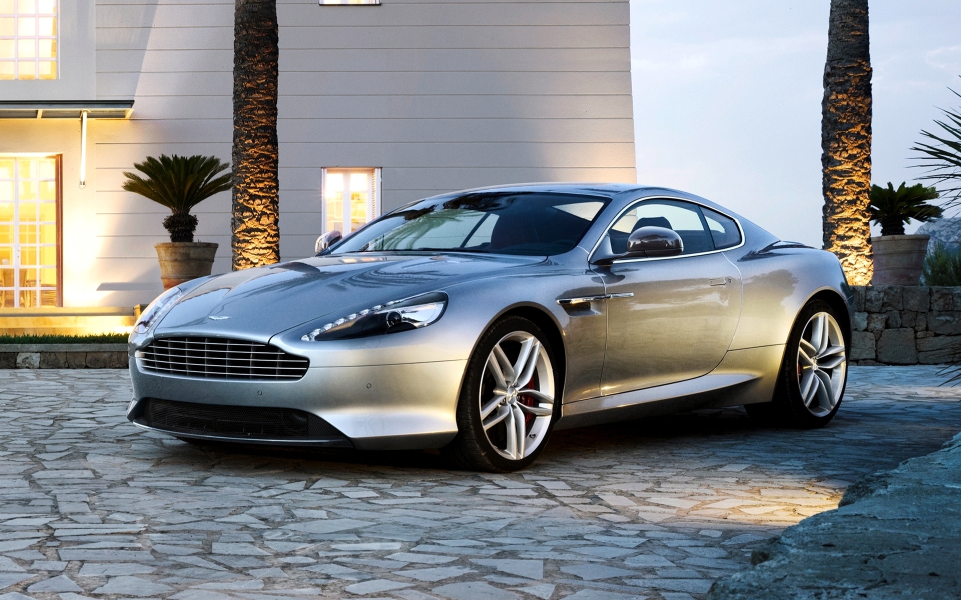 Картинки Aston martin db9, aston martin, серебро фото и обои на рабочий стол