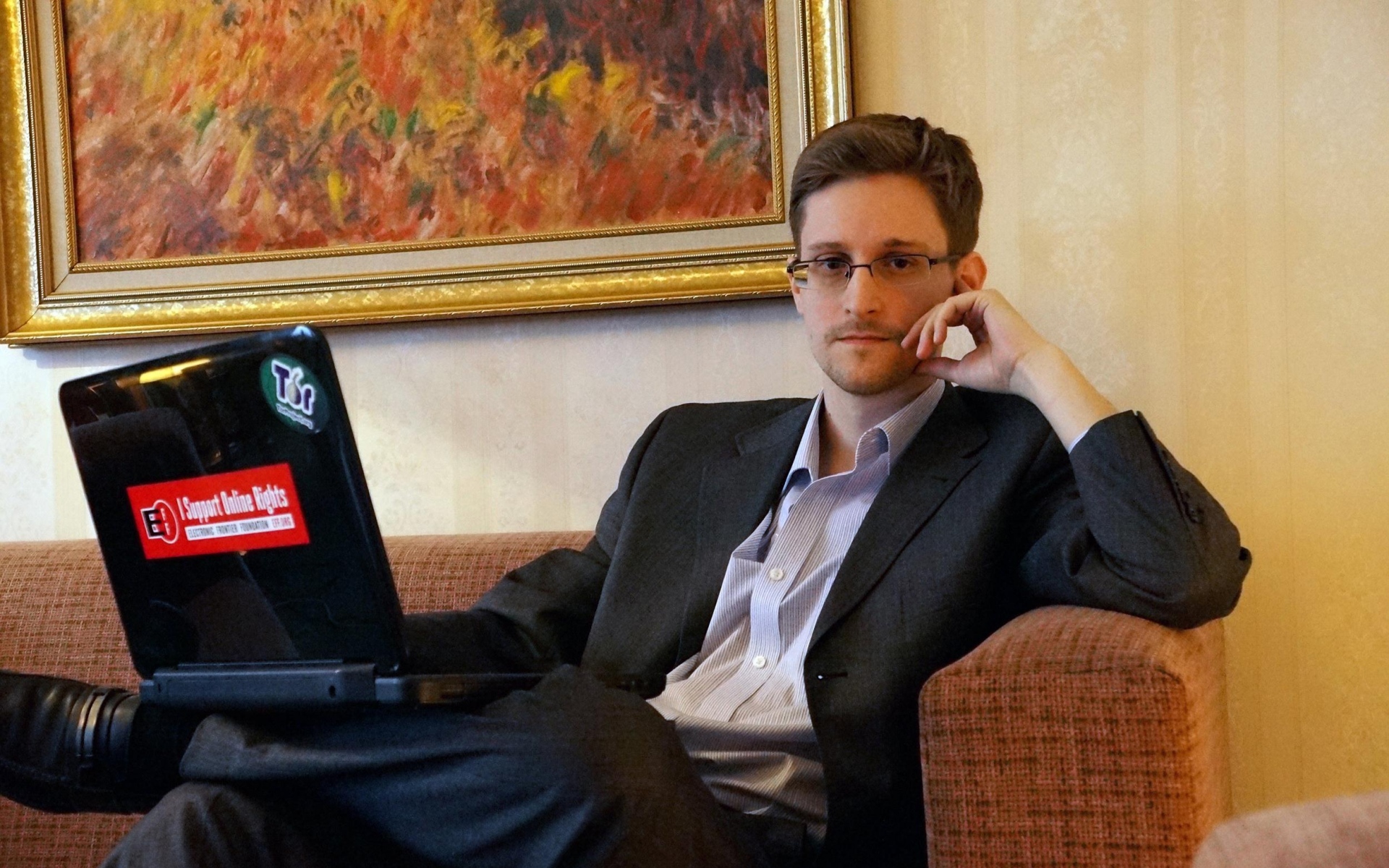 Картинки Edward snowden, 2015, john oliver, john oliver edward snowden фото и обои на рабочий стол