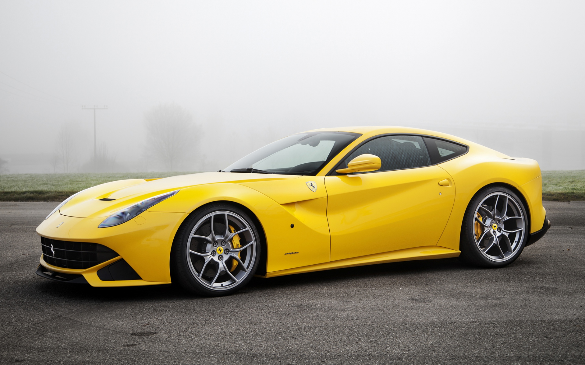 Картинки Ferrari, f12, yellow, novitec rosso фото и обои на рабочий стол