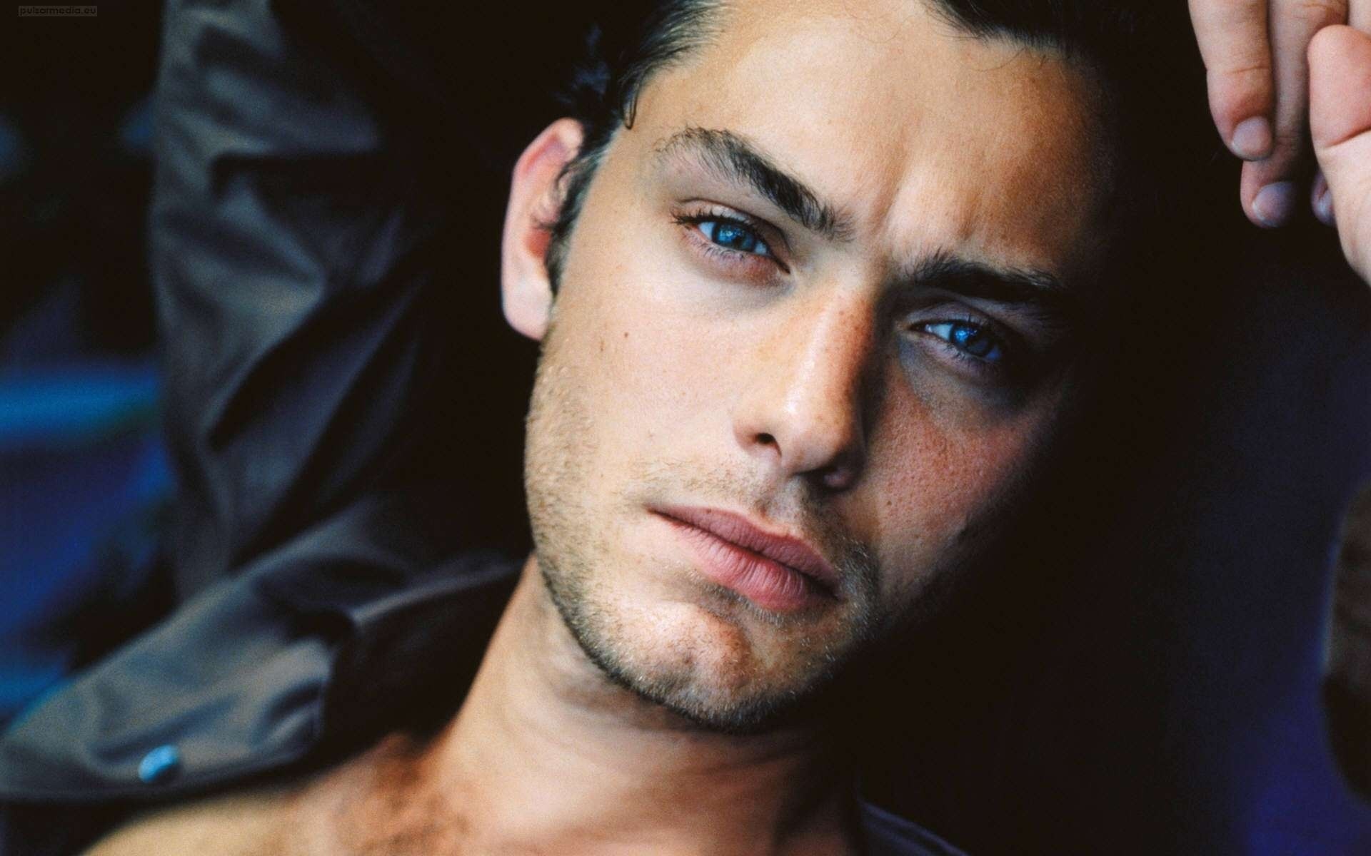 Картинки Jude law, актер, знаменитость, голубоглазый фото и обои на рабочий стол