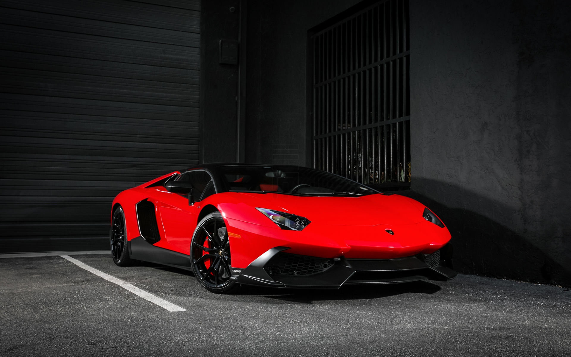 Картинки Lamborghini, aventador, lp720-4, 50-летие, красный, вид сбоку фото и обои на рабочий стол