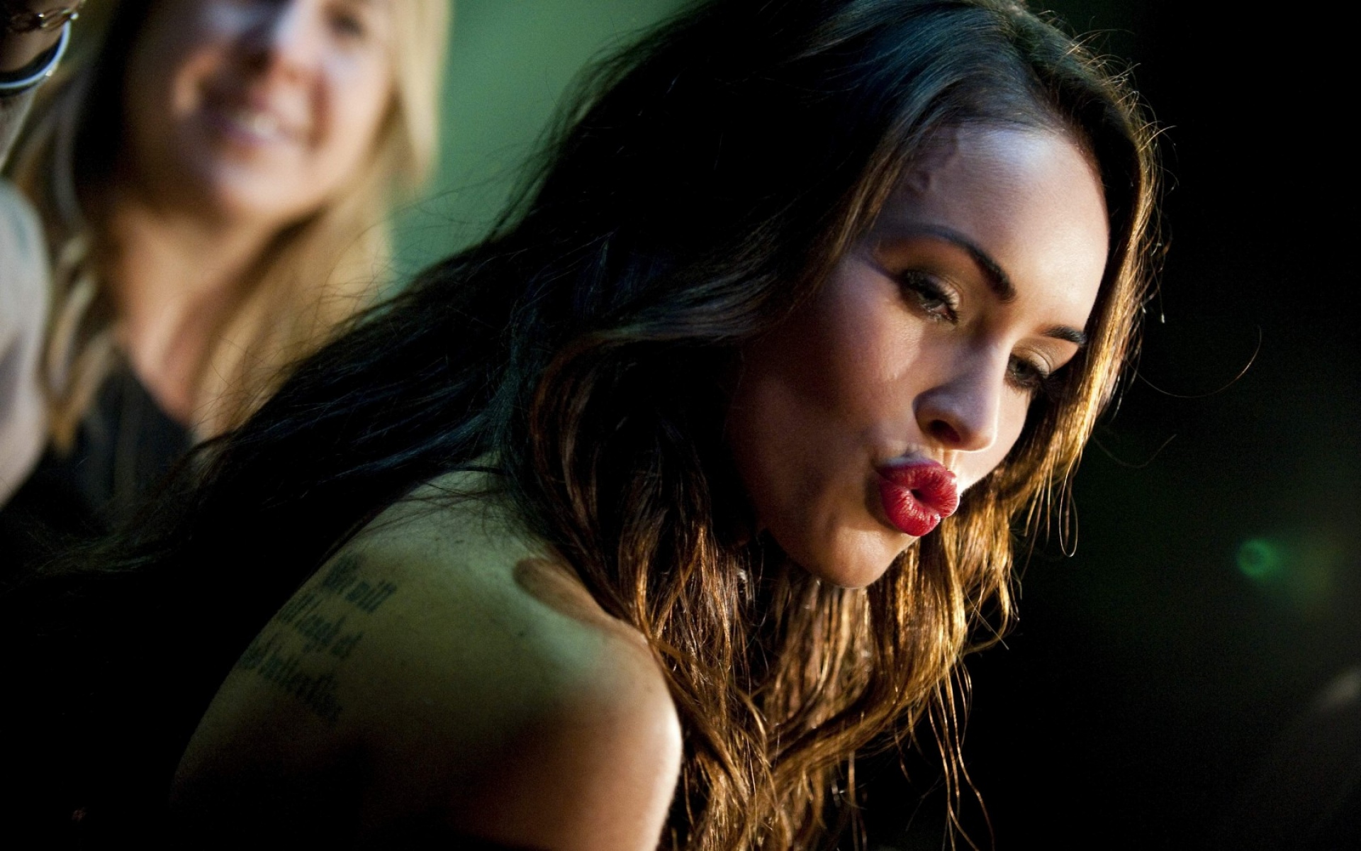 Картинки Megan fox, актриса, знаменитость, татуировка фото и обои на рабочий стол