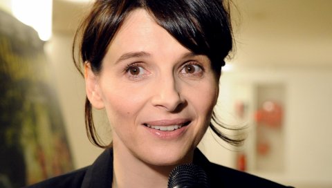 Жюльет Бинош, актриса, знаменитость, брюнетка, улыбка, лицо