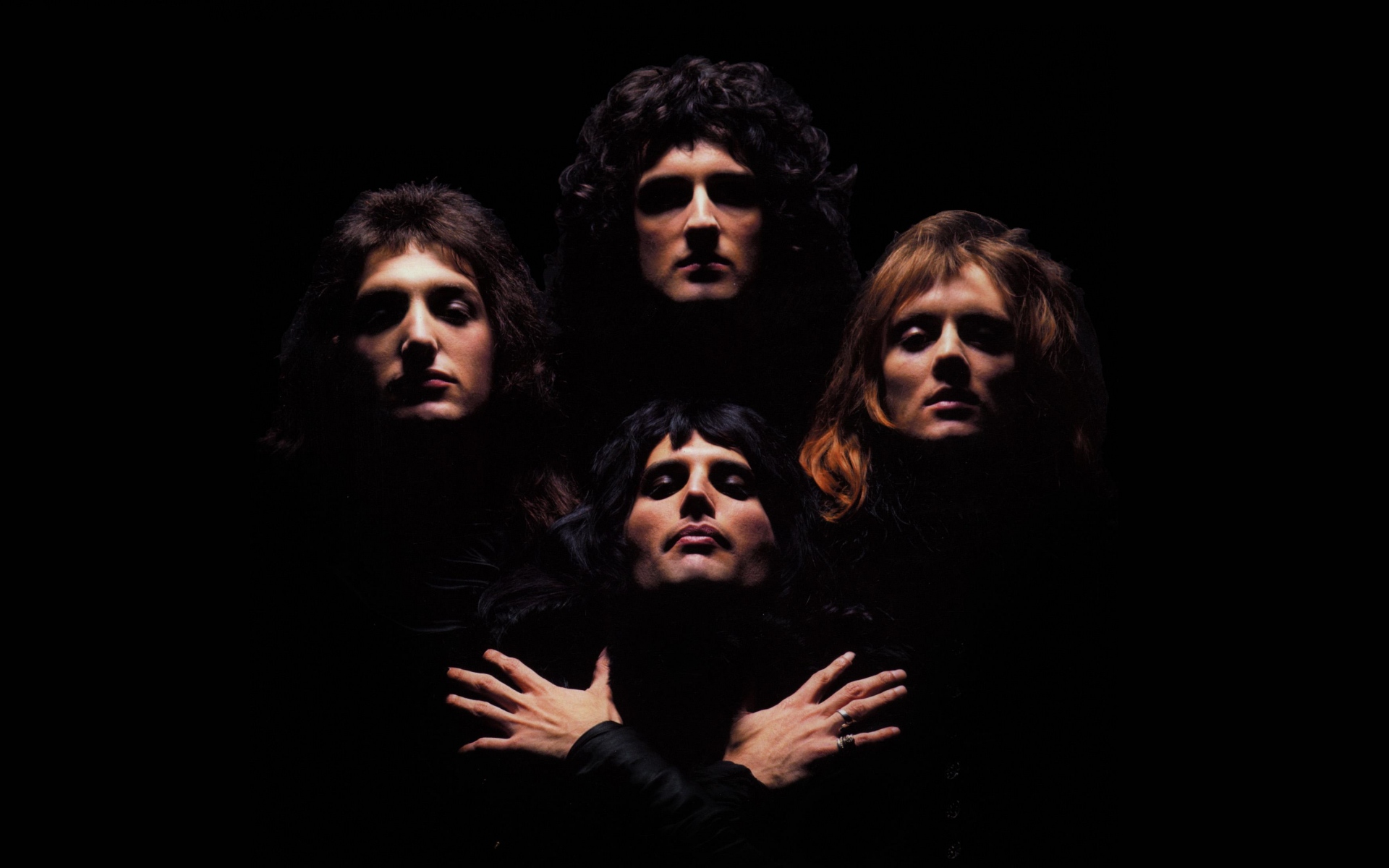 Песня am queen. Queen. Queen. Bohemian Rhapsody. Queen фото.