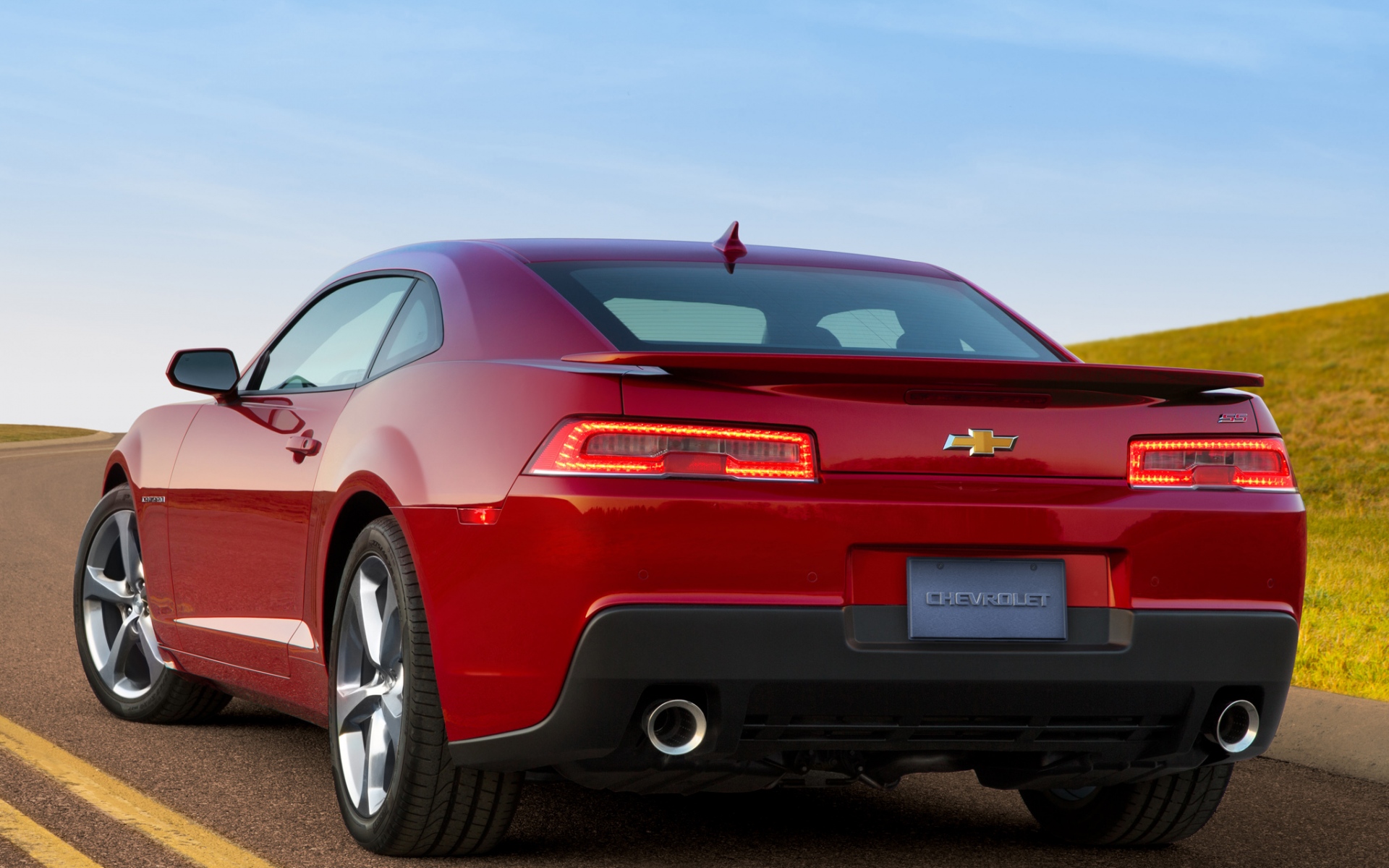 Картинки Chevrolet, Camaro, сс, 2013, вид сзади, красные фото и обои на рабочий стол