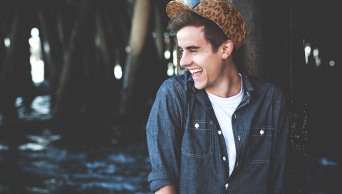 Connor franta, знаменитость, улыбка, интернет-звезда