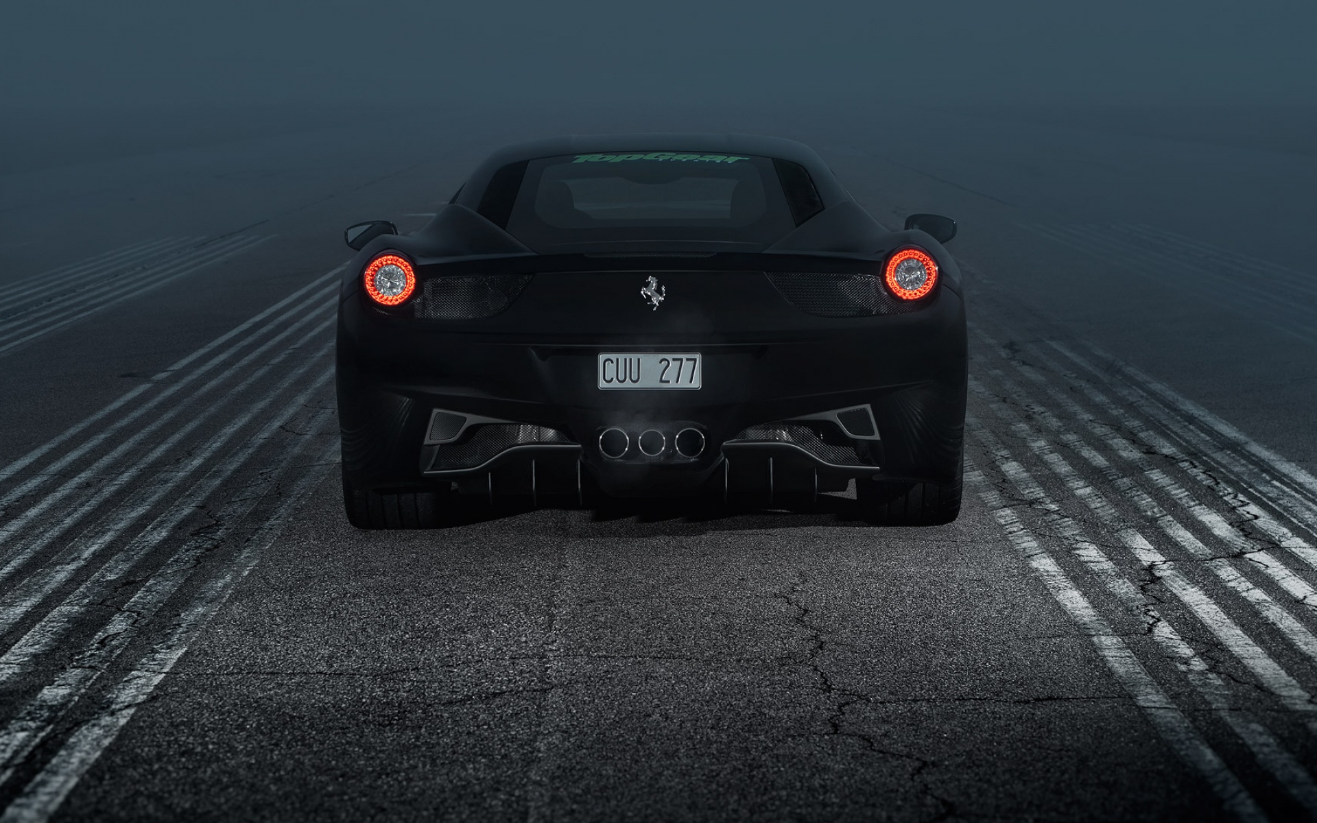 Картинки Ferrari, 458, italia, ferrari 458, вид сзади, ночь, огни фото и обои на рабочий стол