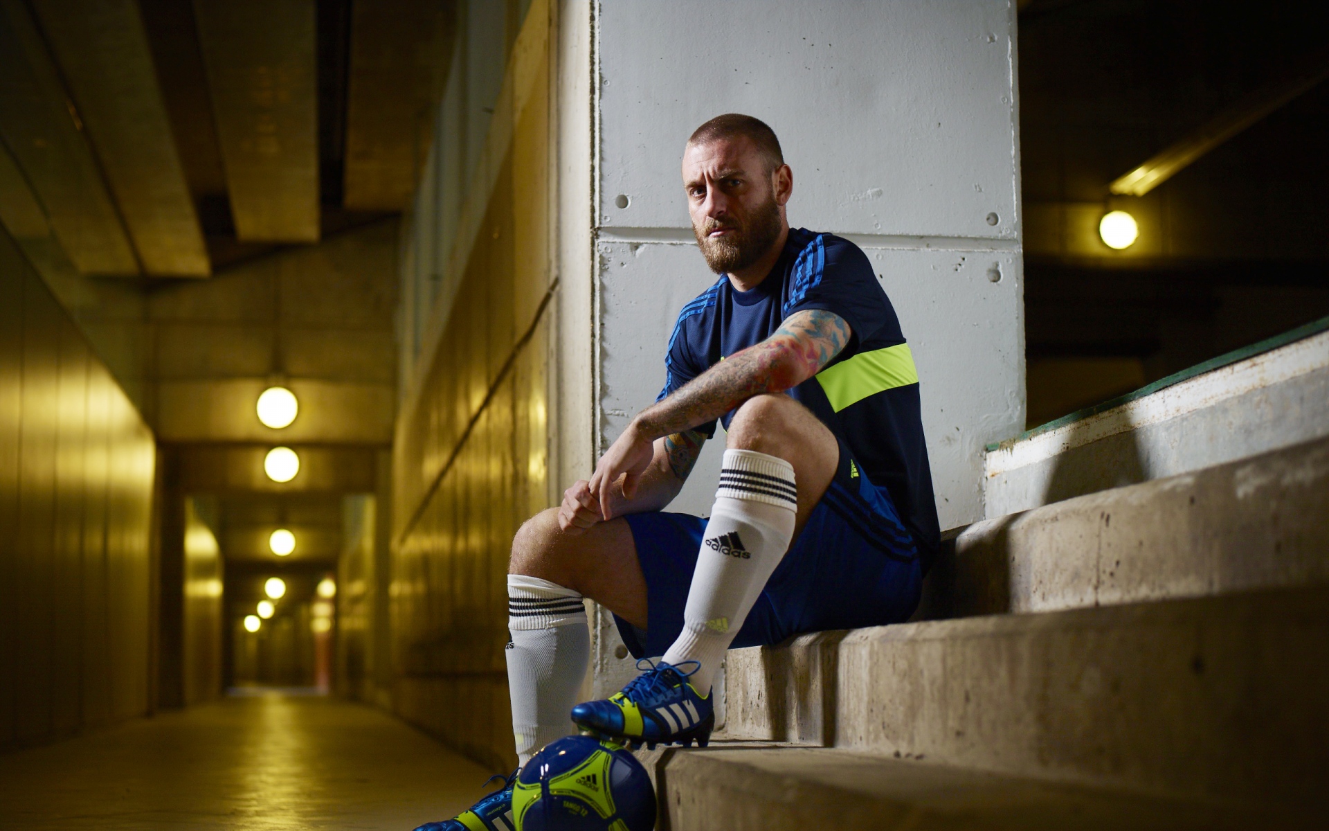 Картинки Daniele de rossi, как roma, italy, adidas фото и обои на рабочий стол