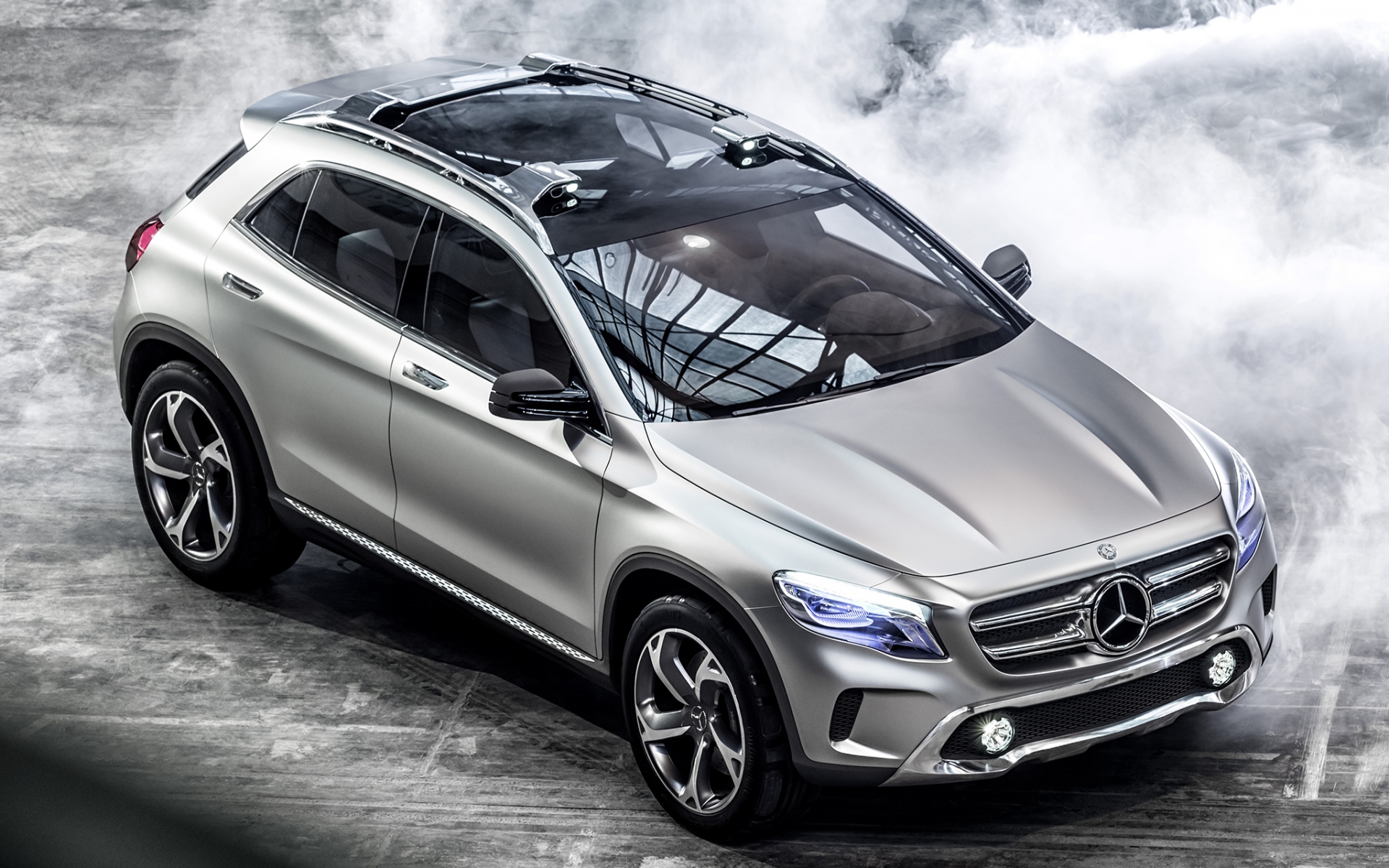 Картинки Mercedes-benz, glk, огни, кроссовер, концепция, серебро фото и обои на рабочий стол