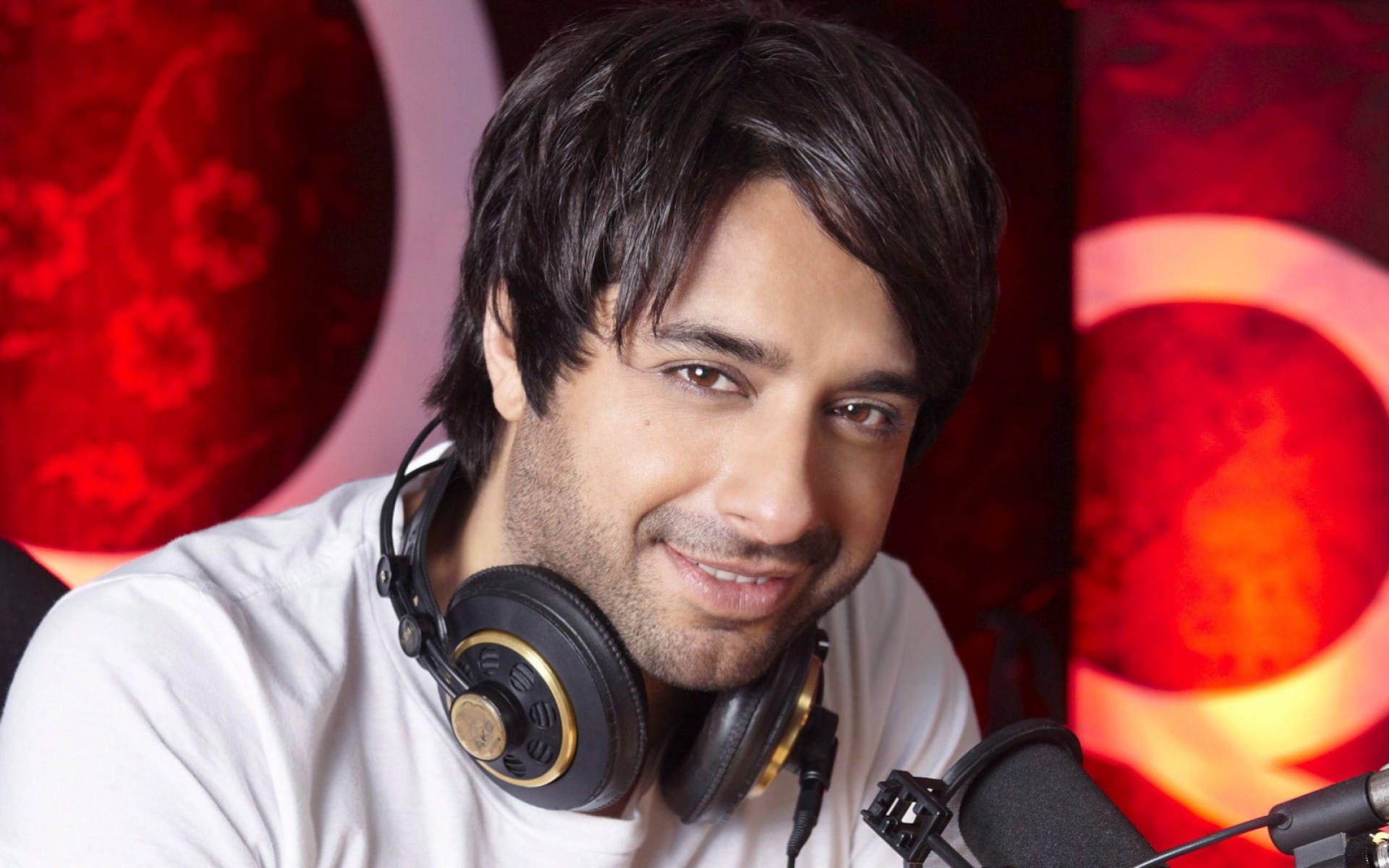 Картинки Jian ghomeshi, радиоведущий, приложение, 2014 фото и обои на рабочий стол