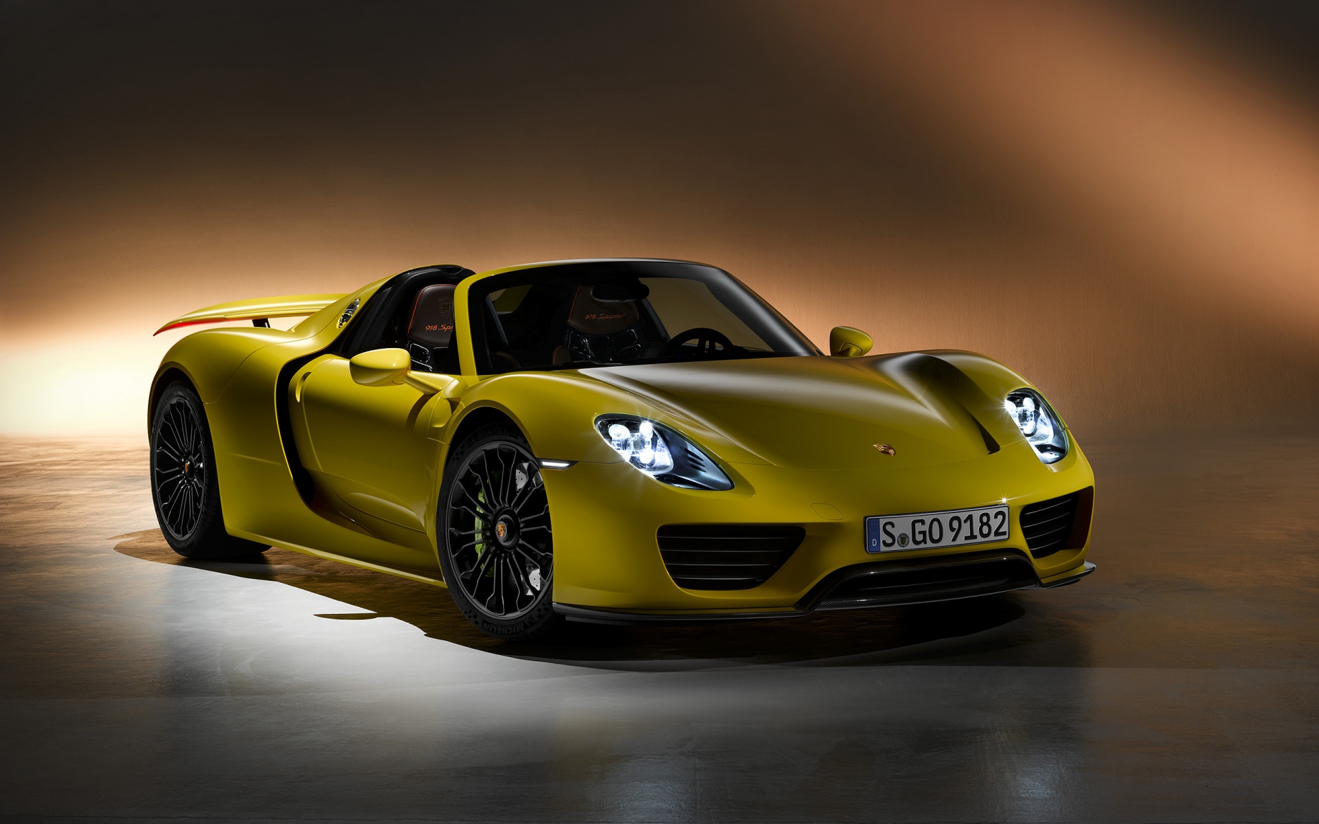 Картинки Porsche 918, spyder, porsche, желтый, вид сбоку фото и обои на рабочий стол