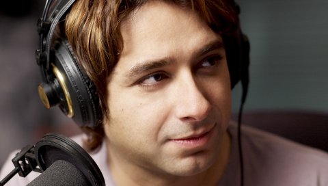 Jian ghomeshi, писатель, музыкант, телеведущий
