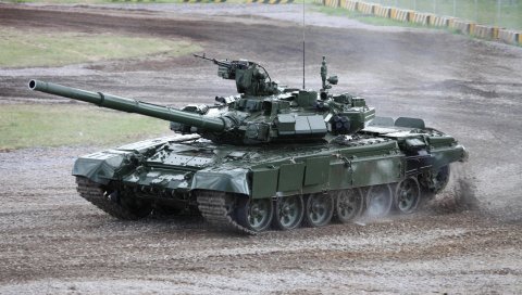 T-90, бак, земля, грязь