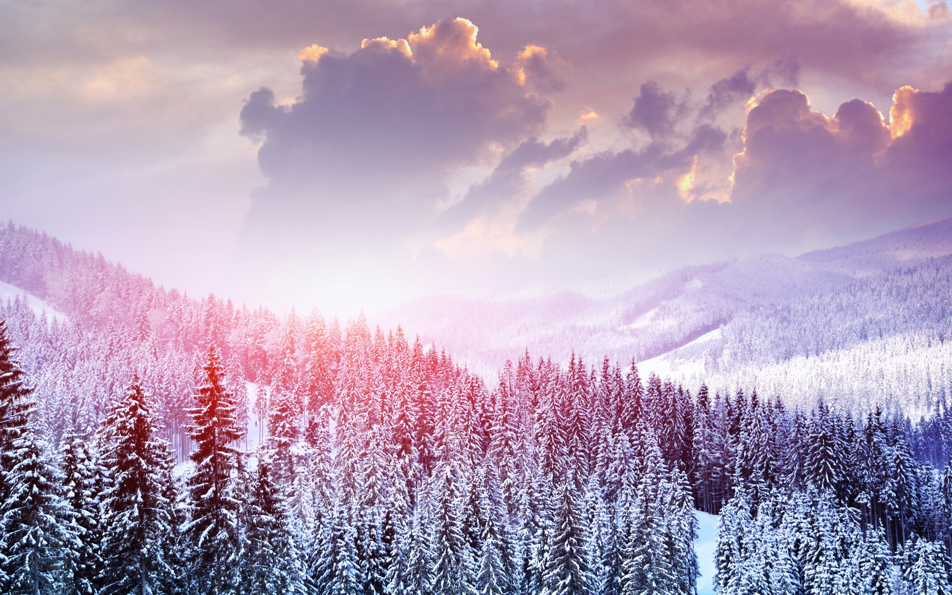 Картинки Пейзаж, зима, снег, деревья, горы, лес, небо, облака фото и обои на рабочий стол