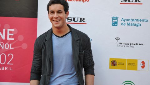 Mario casas, актер, фестиваль, улыбка