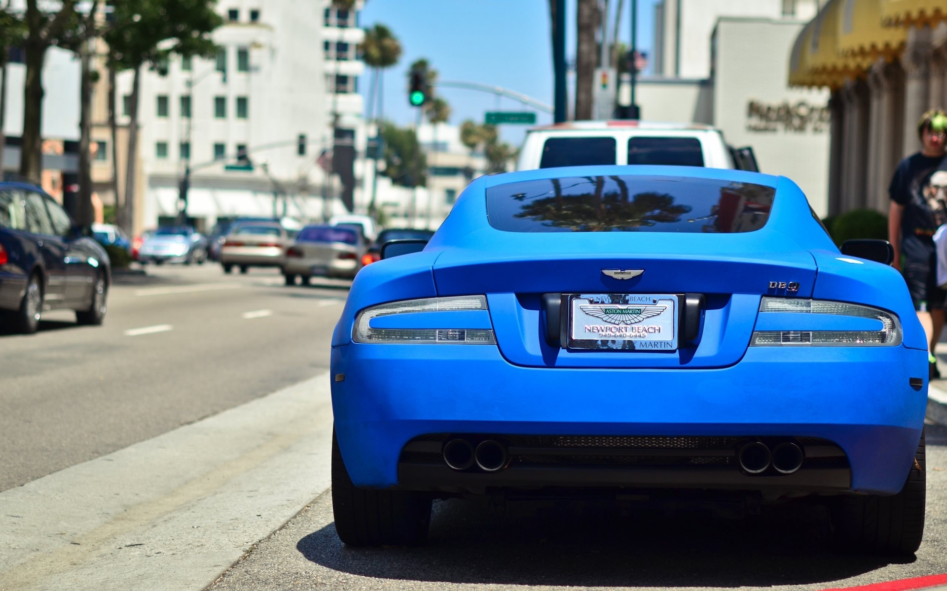 Картинки Aston martin, синий, автомобили, вид сзади фото и обои на рабочий стол
