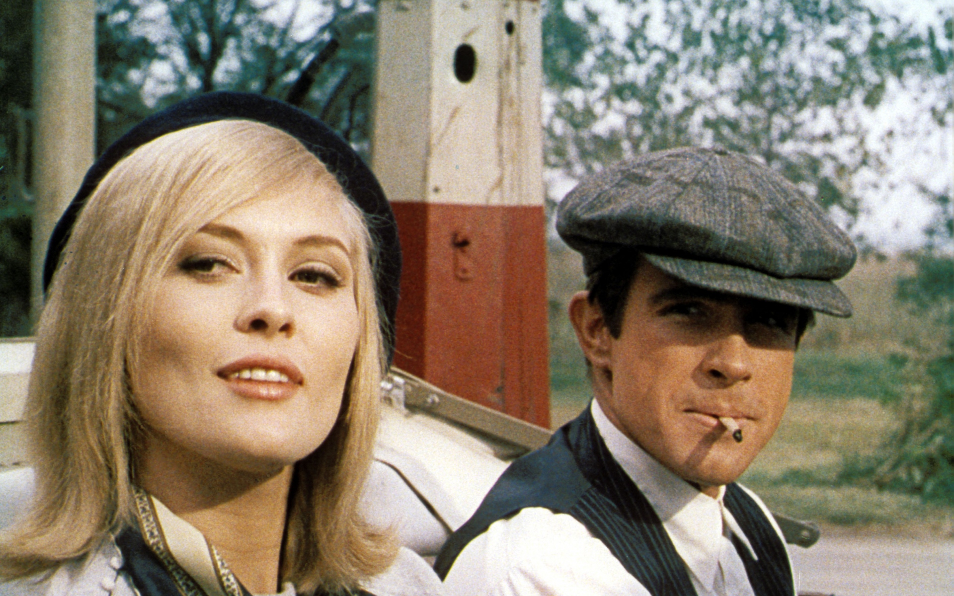 Картинки Bonnie и clyde, 1967, clyde barrow, bonnie parker, warren beatty, faye dunaway фото и обои на рабочий стол