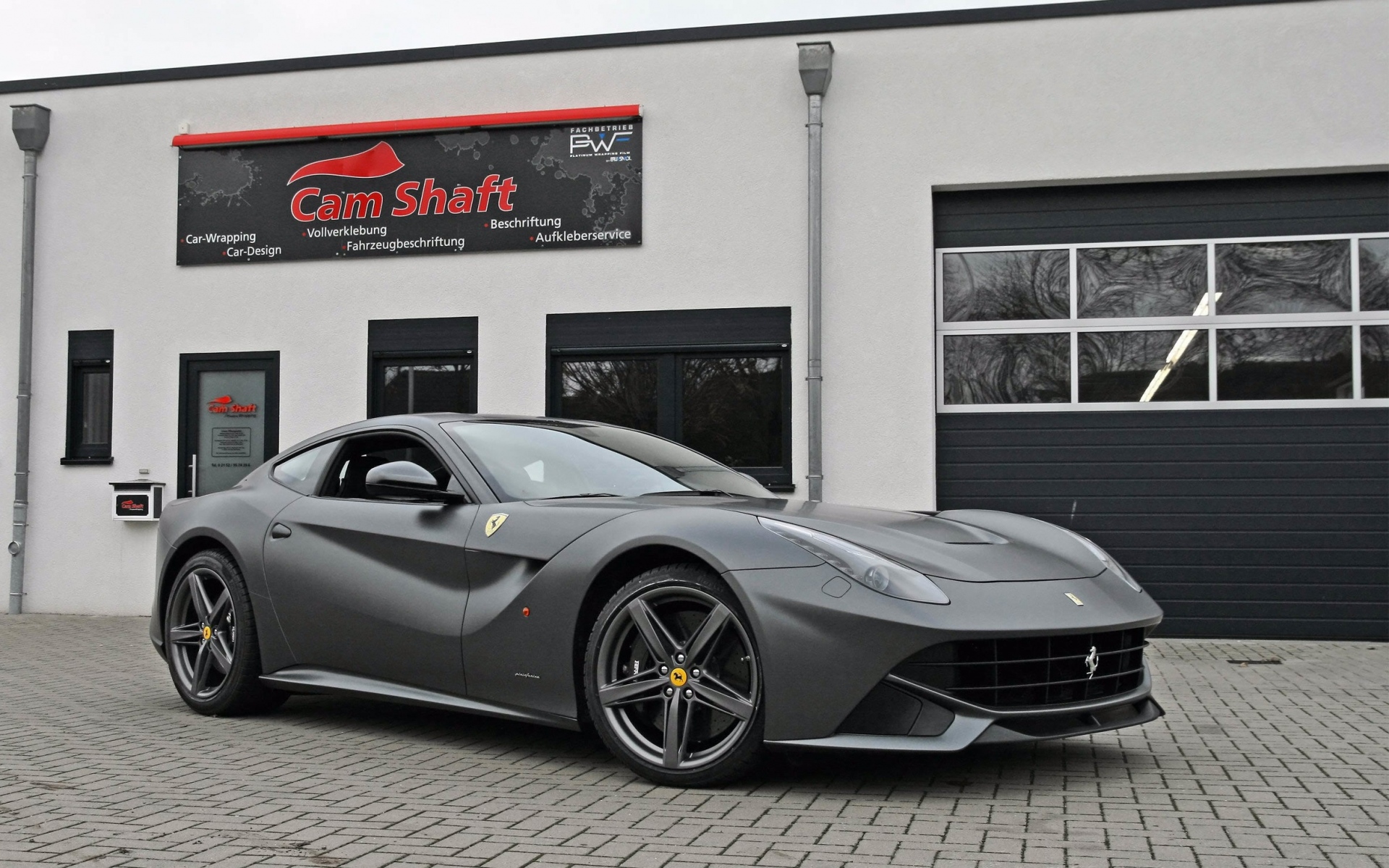 Картинки Berlinetta, ferrari f12, авто, черный, стиль, вид сбоку фото и обои на рабочий стол
