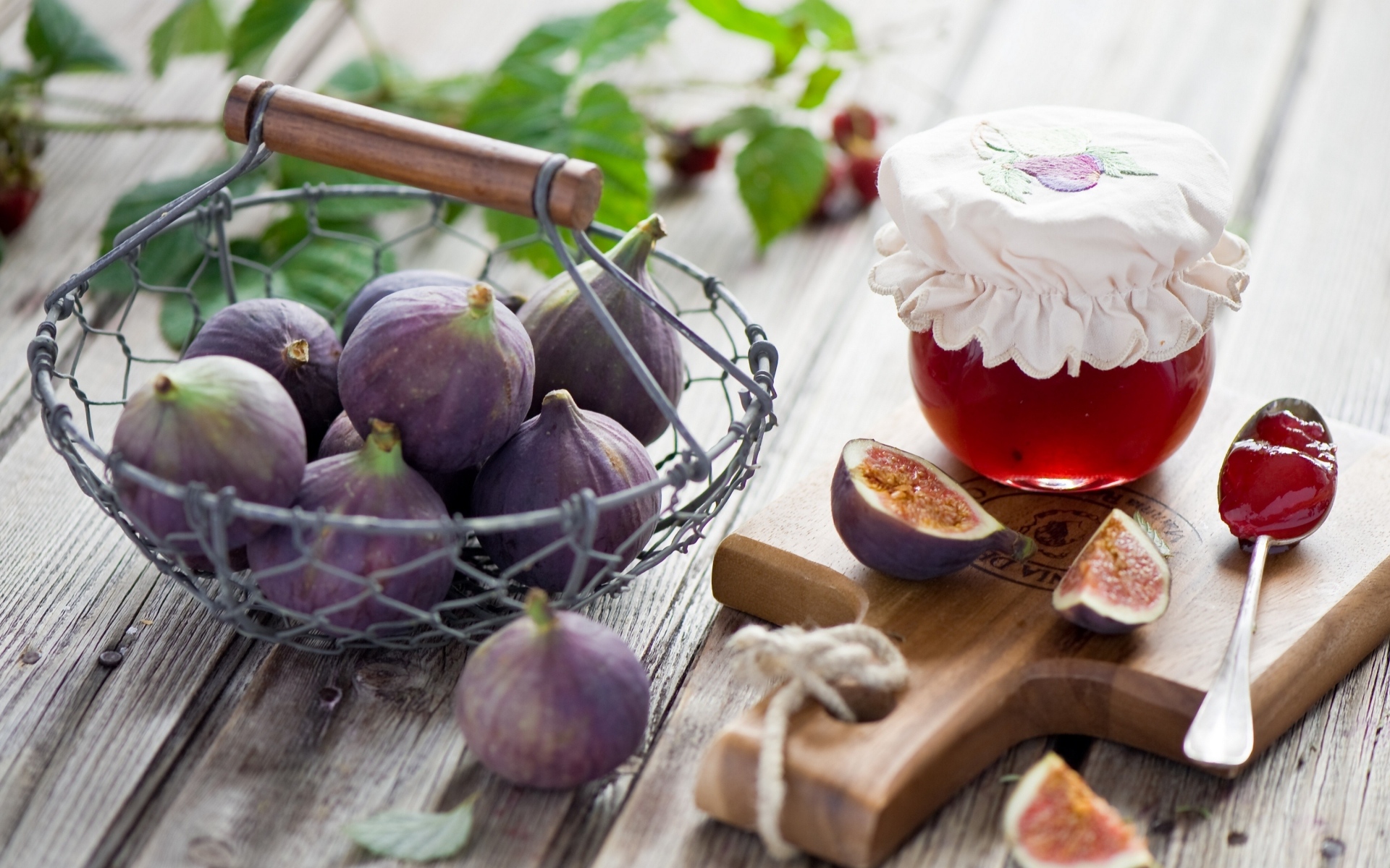 Картинки Инжир, джем, ложка, корзина фото и обои на рабочий стол