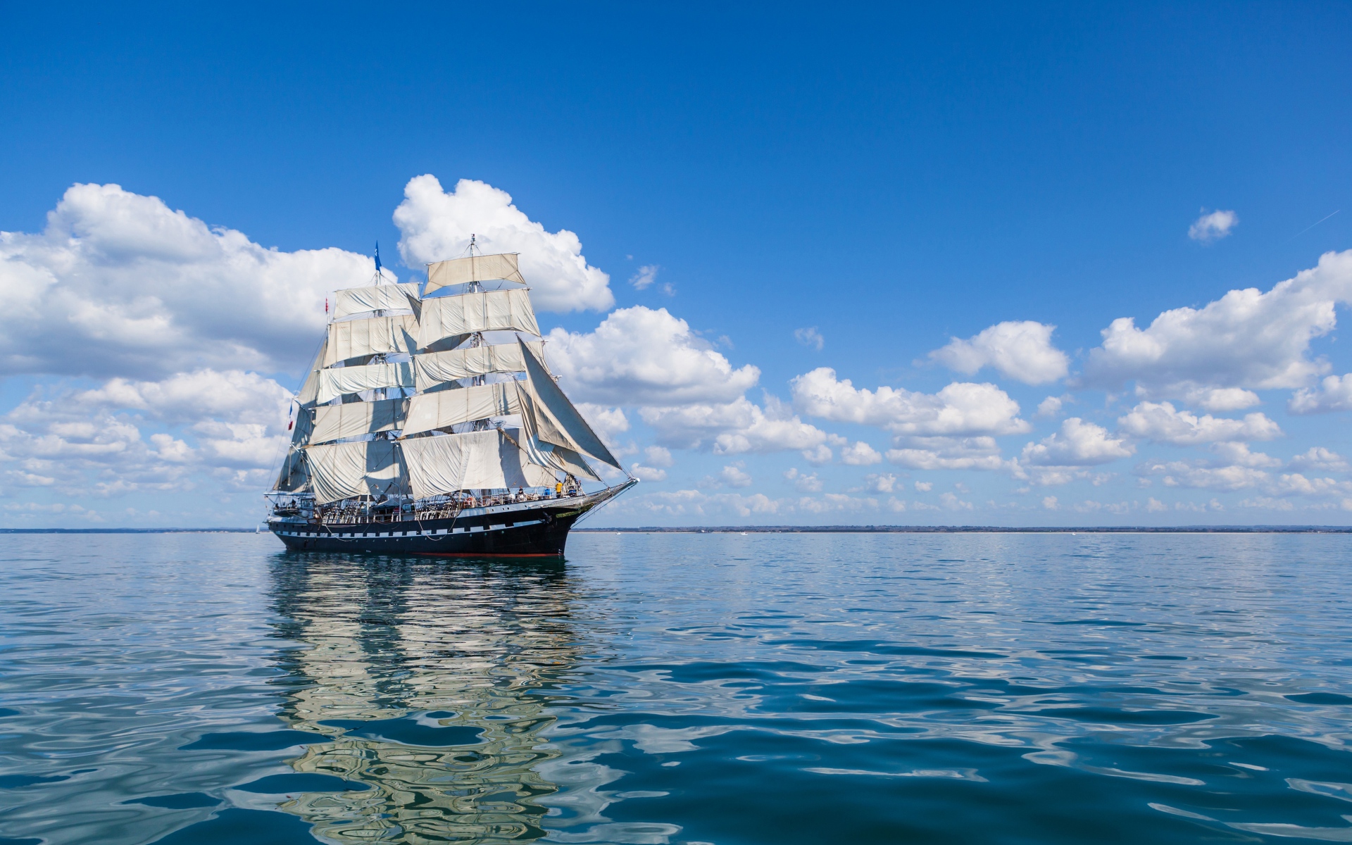 Картинки море , парус, корабль, облака фото и обои на рабочий стол