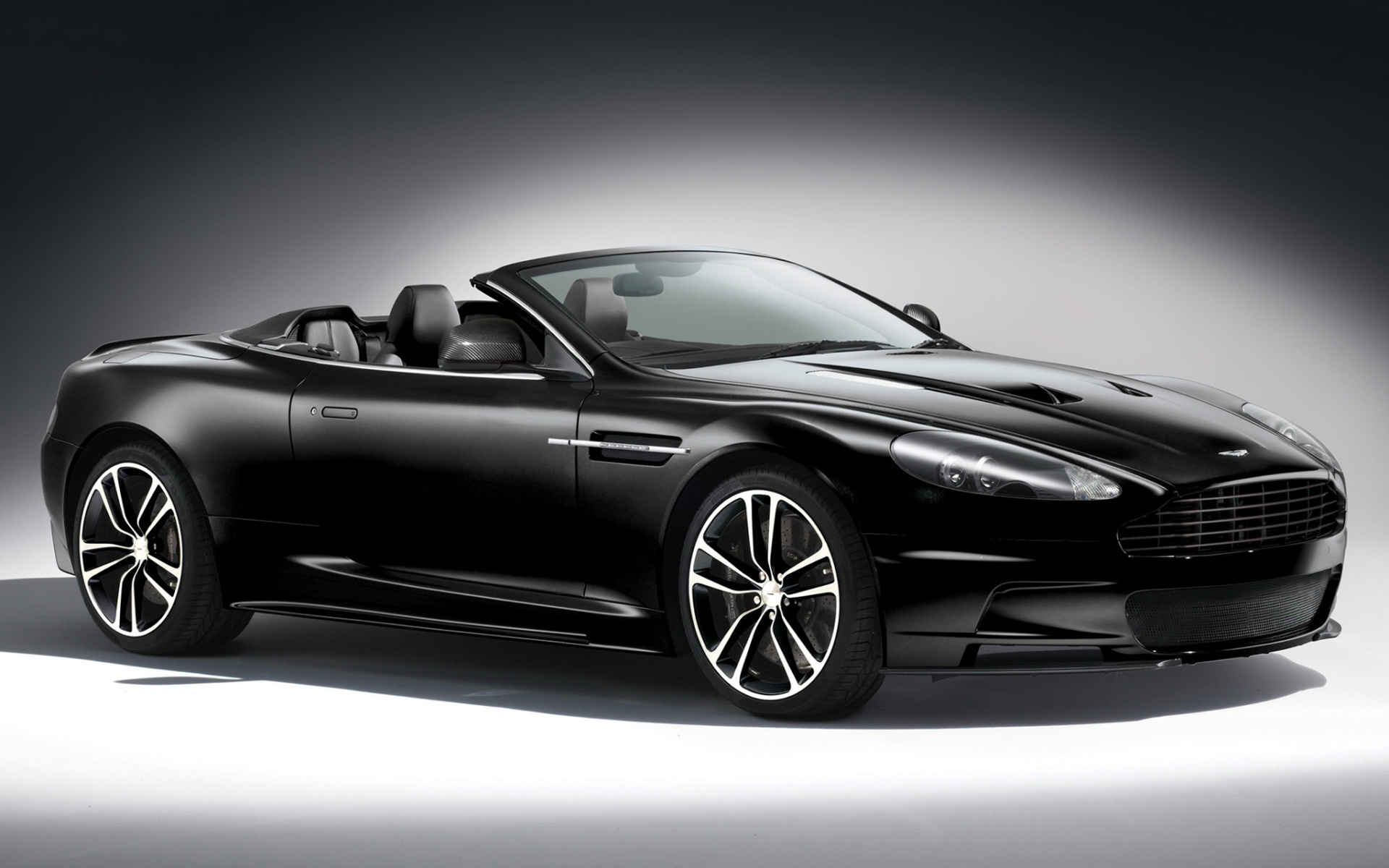 Картинки Aston martin, dbs, углеродное издание, черный, кабриолет, вид сбоку фото и обои на рабочий стол
