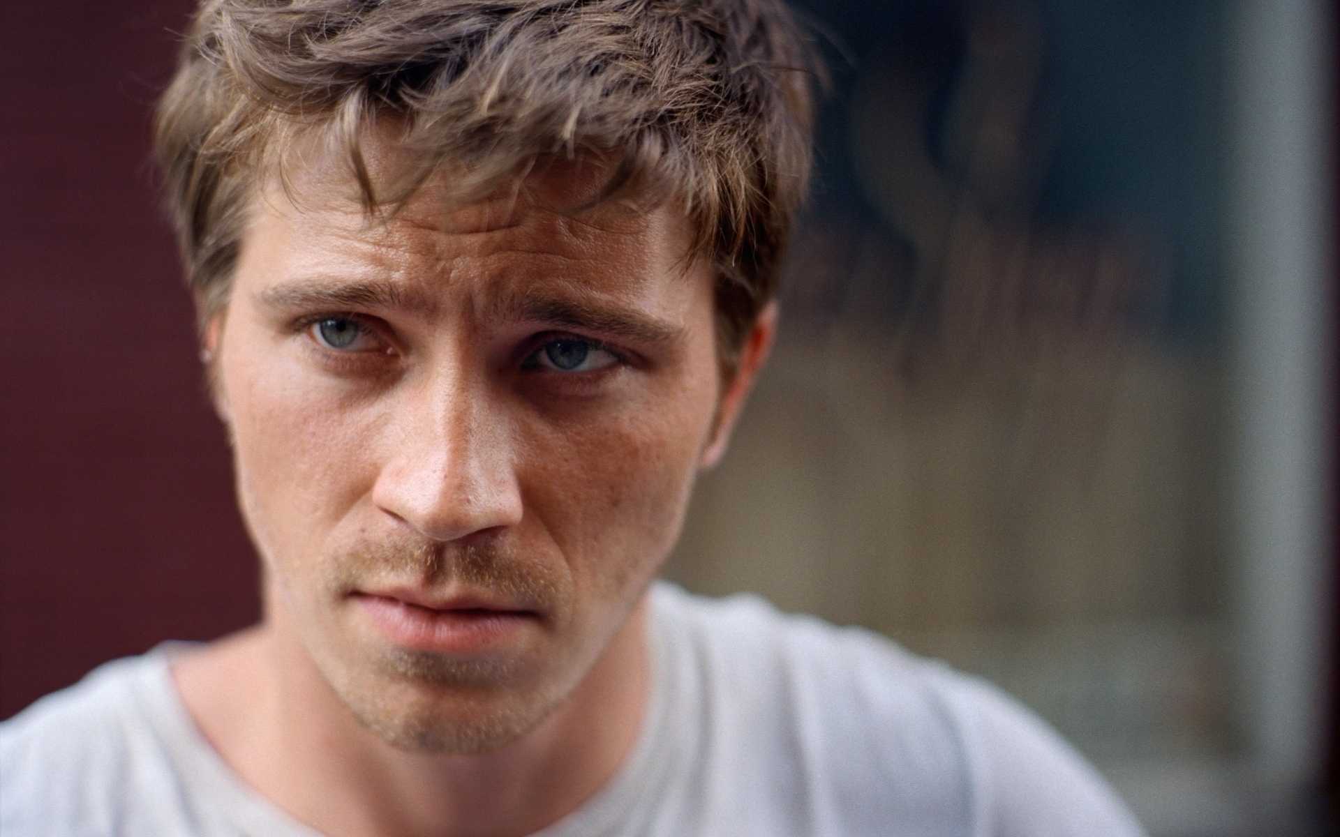 Картинки Garrett hedlund, актер, портрет, взгляд фото и обои на рабочий стол