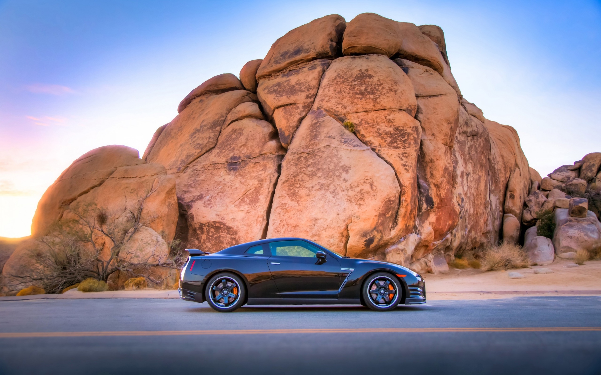 Картинки Nissan GT 2014, Nissan, автомобили, новый, вид сбоку фото и обои на рабочий стол