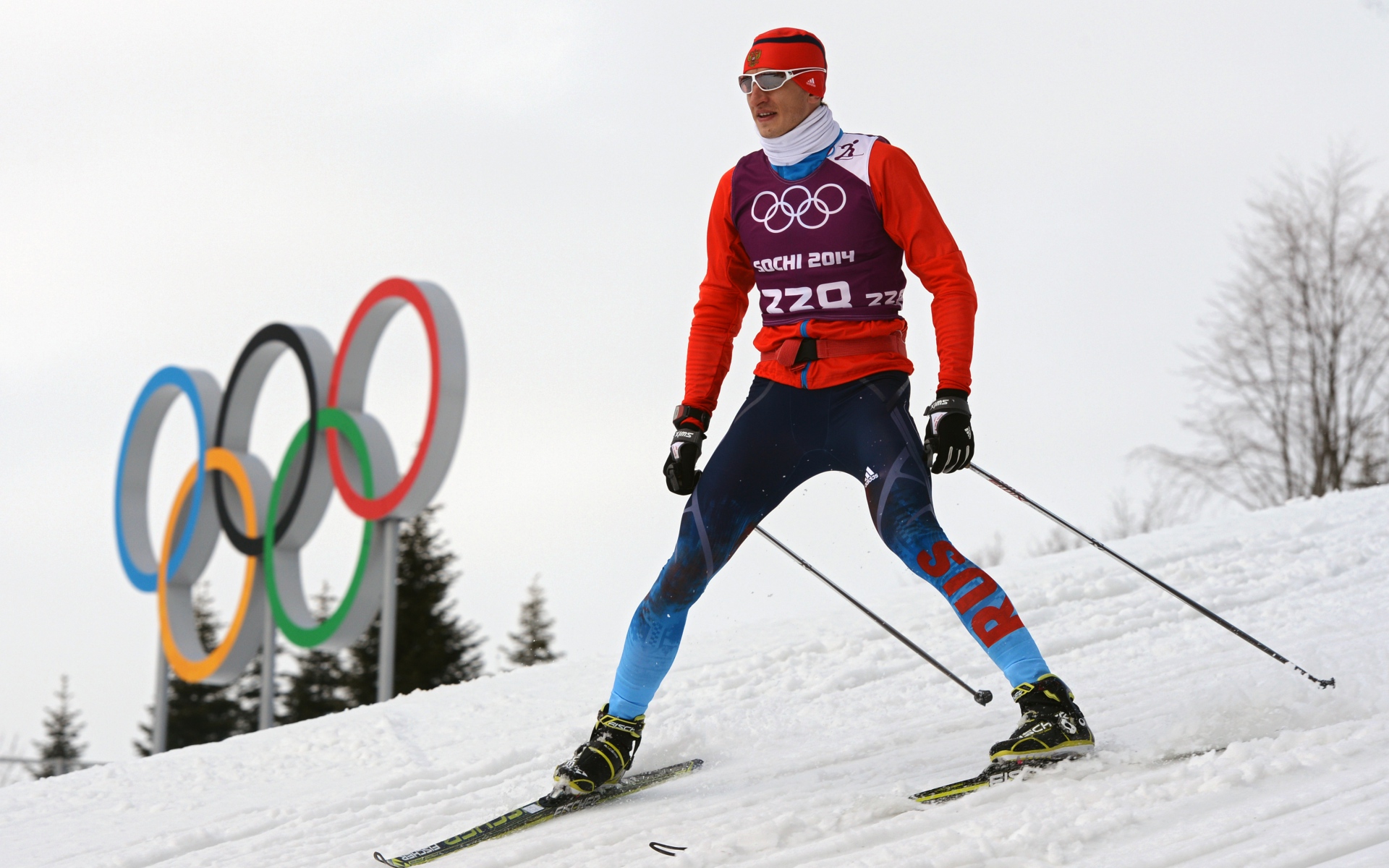 Картинки АЛЕКСАНДР легкий, серебряный призер, Sochi 2014, XXII зимних Олимпийских игр, Россия, лыжник, снег, олимпийские кольца фото и обои на рабочий стол