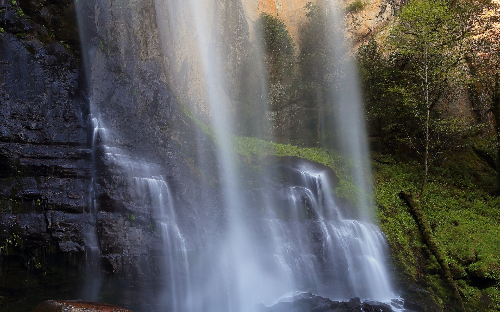 Картинки водопад, вода, трава, камни фото и обои на рабочий стол