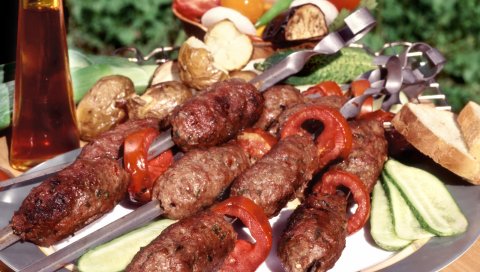 Кебаб, шашлык, мясные шампуры