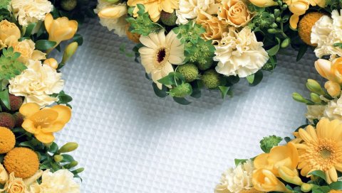 Цветы, сердца, романтика