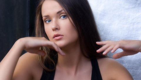 Брюнетка, голубые глаза, девушка, взгляд