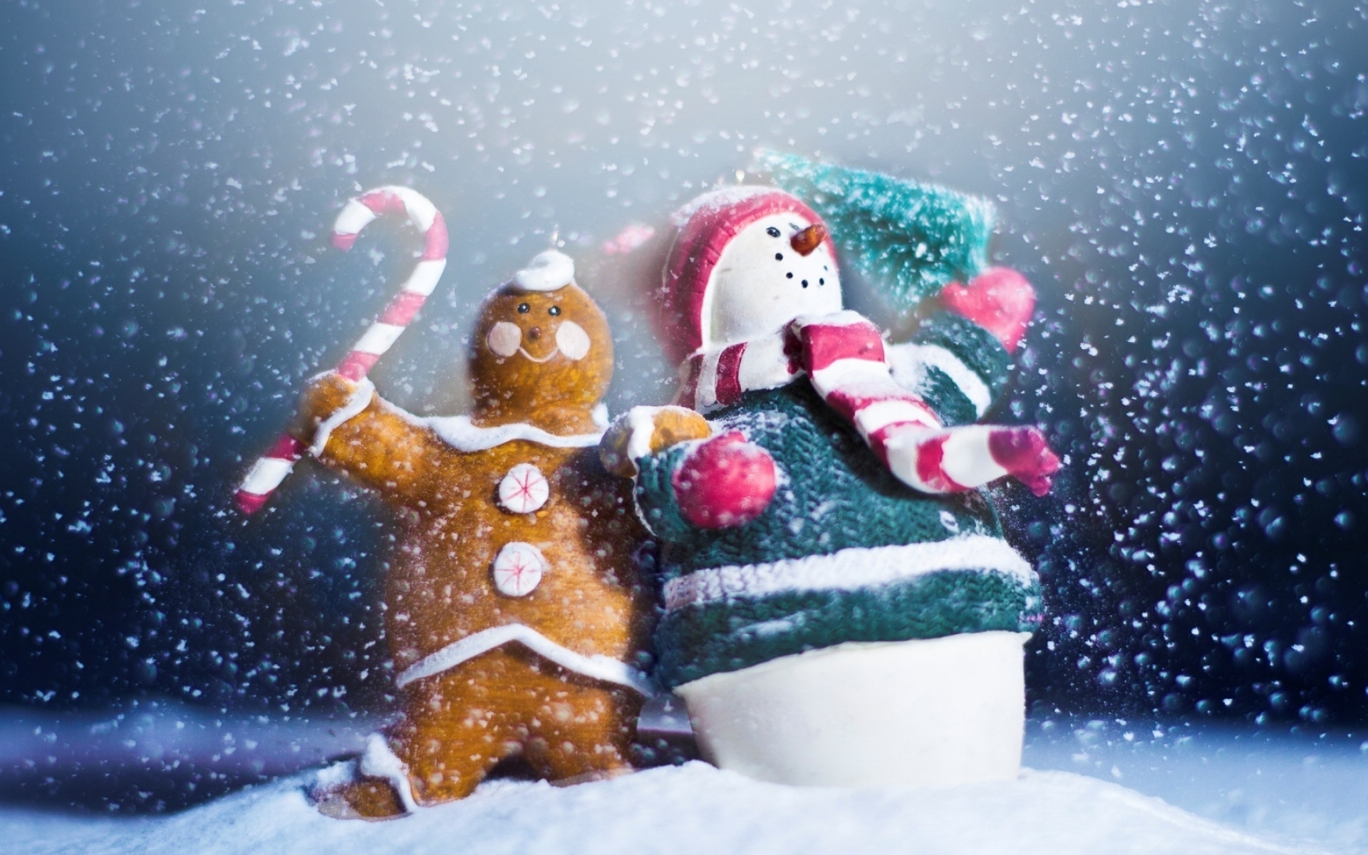 Картинки снеговик, конфеты, печенье, праздник фото и обои на рабочий стол