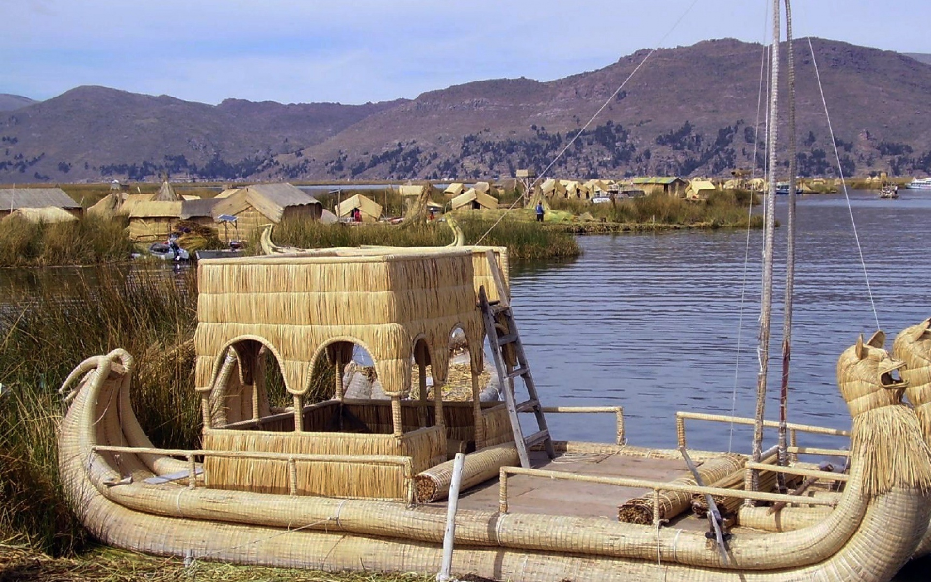 Картинки озеро Титикака, лодка, красивый,природа фото и обои на рабочий стол