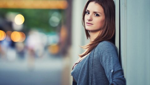 Девушка, брюнетка, взгляд, стиль