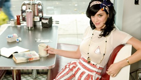 Katy perry, стол, девушка, улыбка, брюнетка